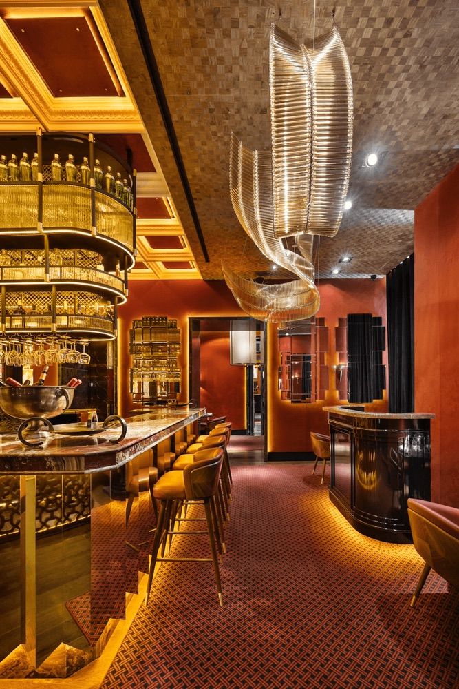 Opulent Art Deco Lounge for High-Profile Corporate Dinners