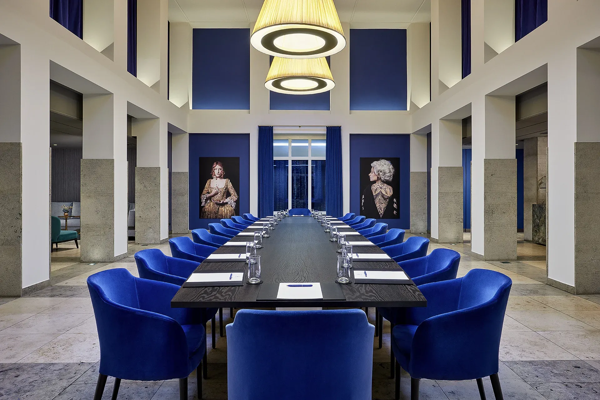 Picture of Elegant Blue-Toned Atrium for High-End Meetings and Dinners