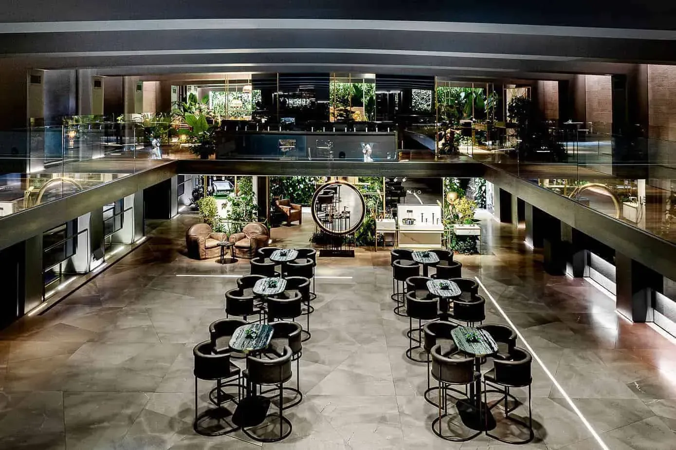 Urban Luxe Venue With Green Sophistication