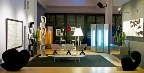 Sophisticated Modern Loft With Artistic Design for Company Parties