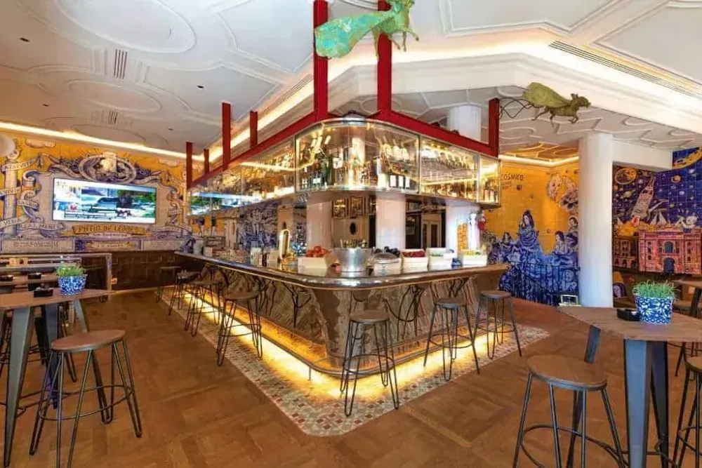 Vibrant Spanish Tavern With Bold Murals