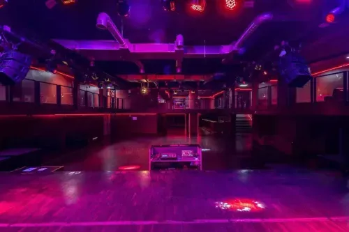 Immersive Industrial Multi-Level Venue