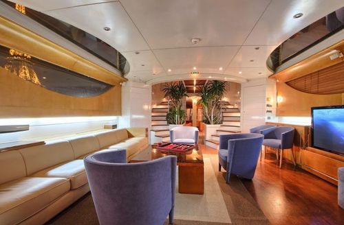 Elegant yacht with Eiffel Tower views in Paris