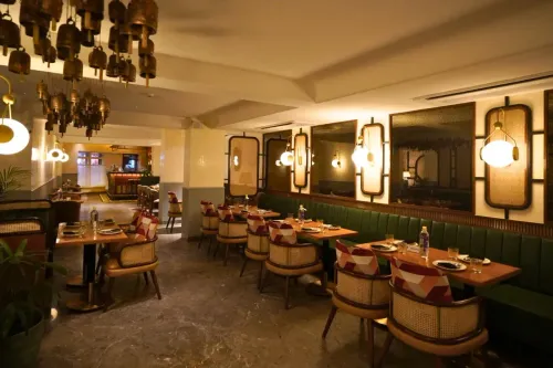 Neutral-Toned Restaurant With Brass Details for Corporate Receptions